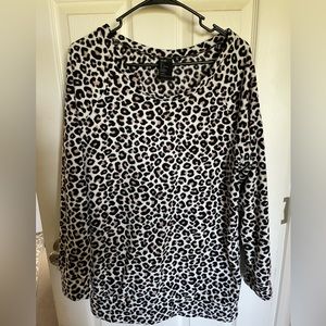 H&M Fleece pajama top